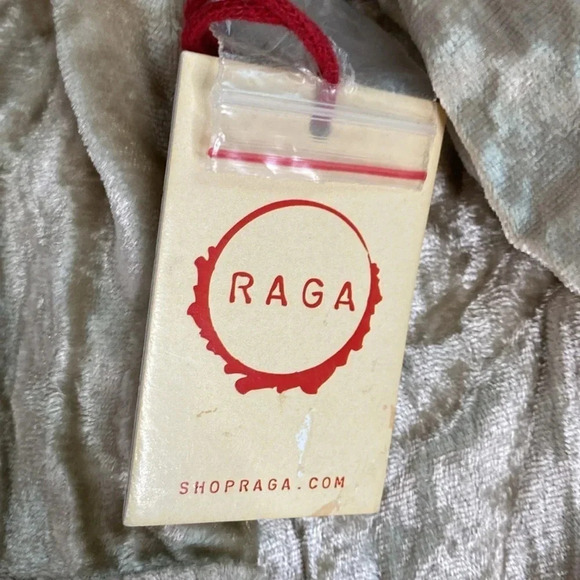 RAGA Velour Maxi Dress - Picture 5 of 7